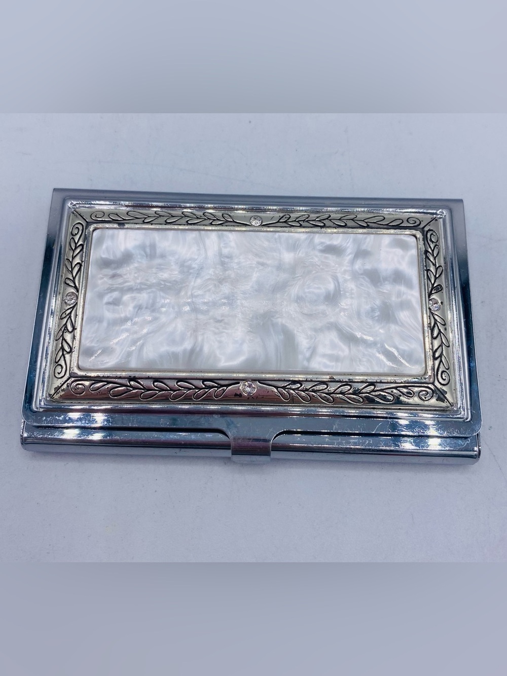 Brighton Tapestry Card Case Mother Of Pearl Etched Silver Plated Tiny Crystals - Picture 9 of 11